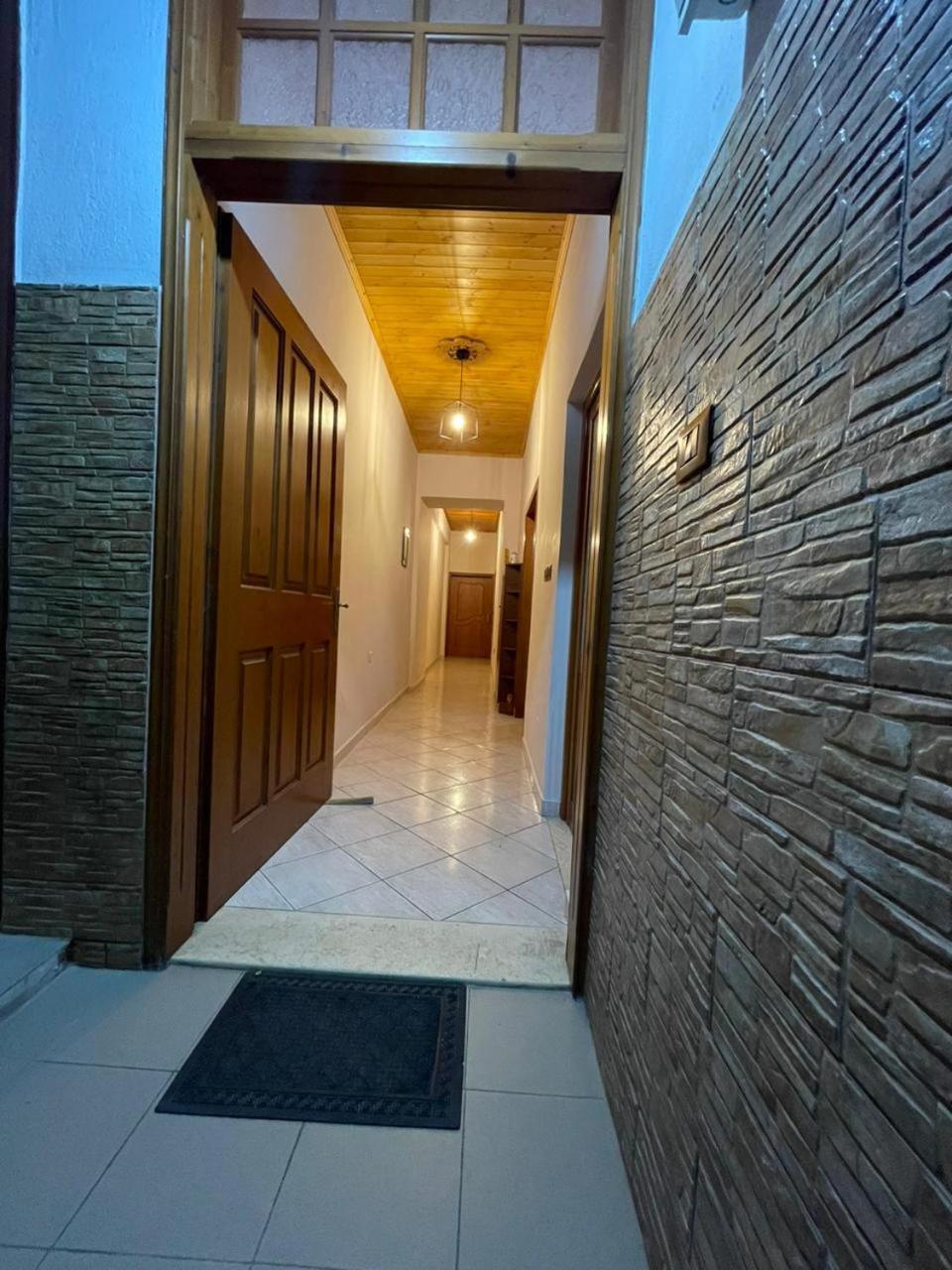 Apartamento Klajd Gjirokastër